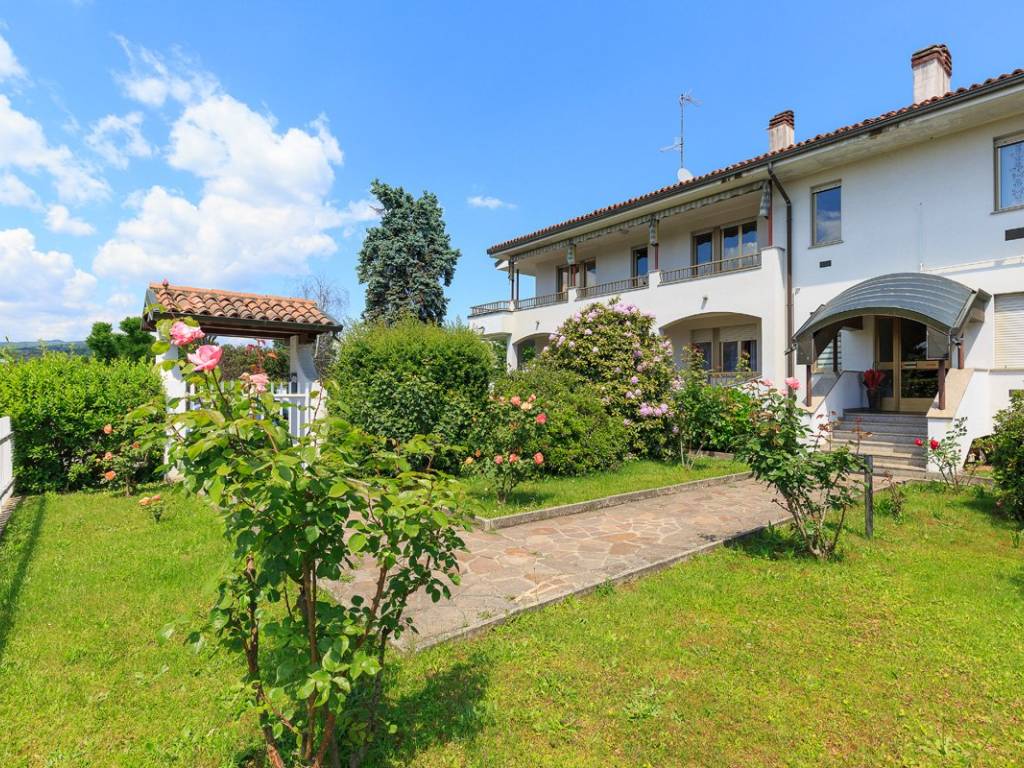 Appartamento a Oleggio castello in Via Filippo Turati, 1 - Foto 5