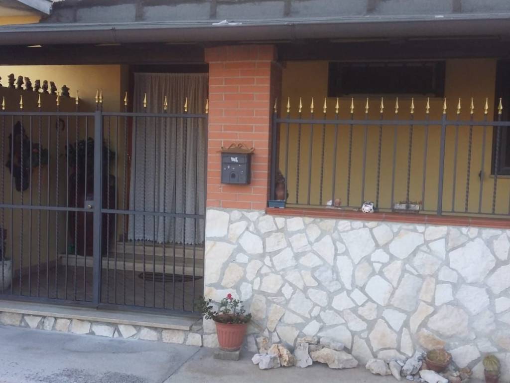 Appartamento a Sezze in Strada Vecchia - Foto 2