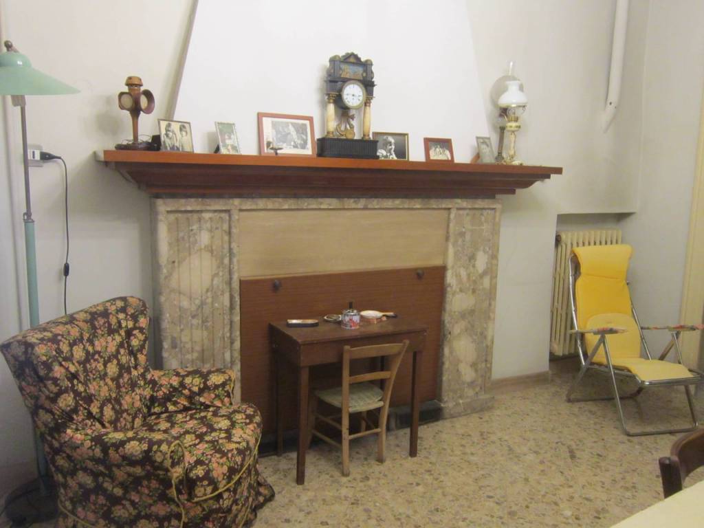 Palazzo / stabile a Agnone in Piazza Giovanni Paolo II, 13 - Foto 4