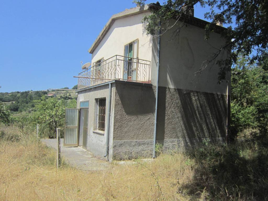 Casa indipendente a Belmonte del sannio in CONTRADA DIFESA, 16 - Foto 2