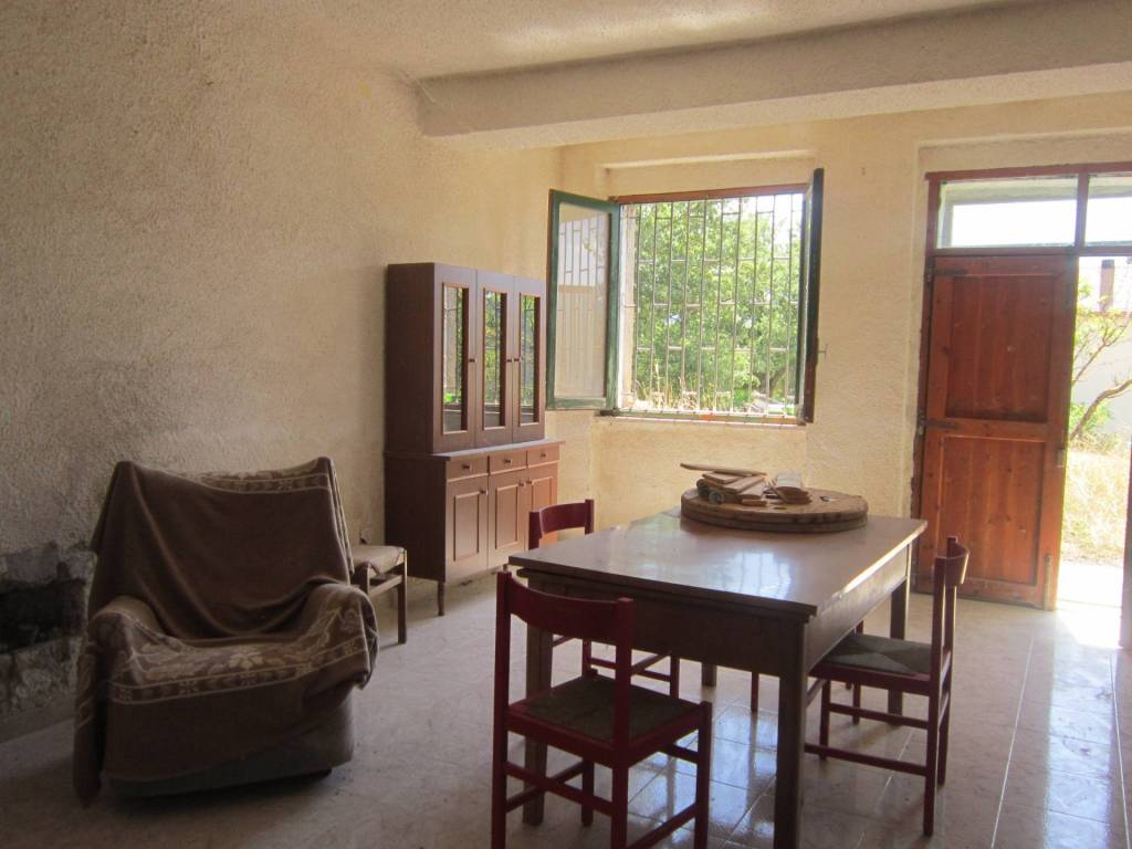 Casa indipendente a Belmonte del sannio in CONTRADA DIFESA, 16 - Foto 5
