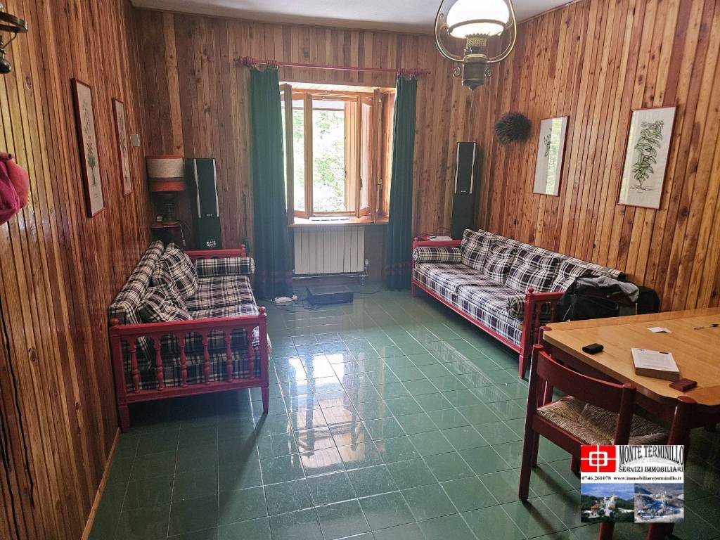 Appartamento a Rieti in Piazzale Pian de' Valli - Foto 2