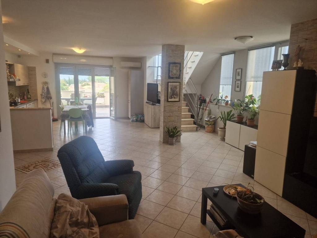 Appartamento a Latina in Strada Vetiche, 43 - Foto 3