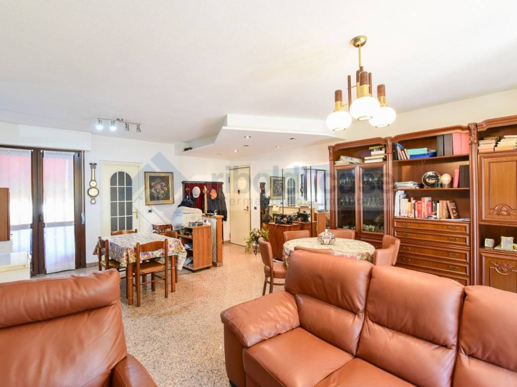 Appartamento a Desio in VIA DOLOMITI - Foto 5