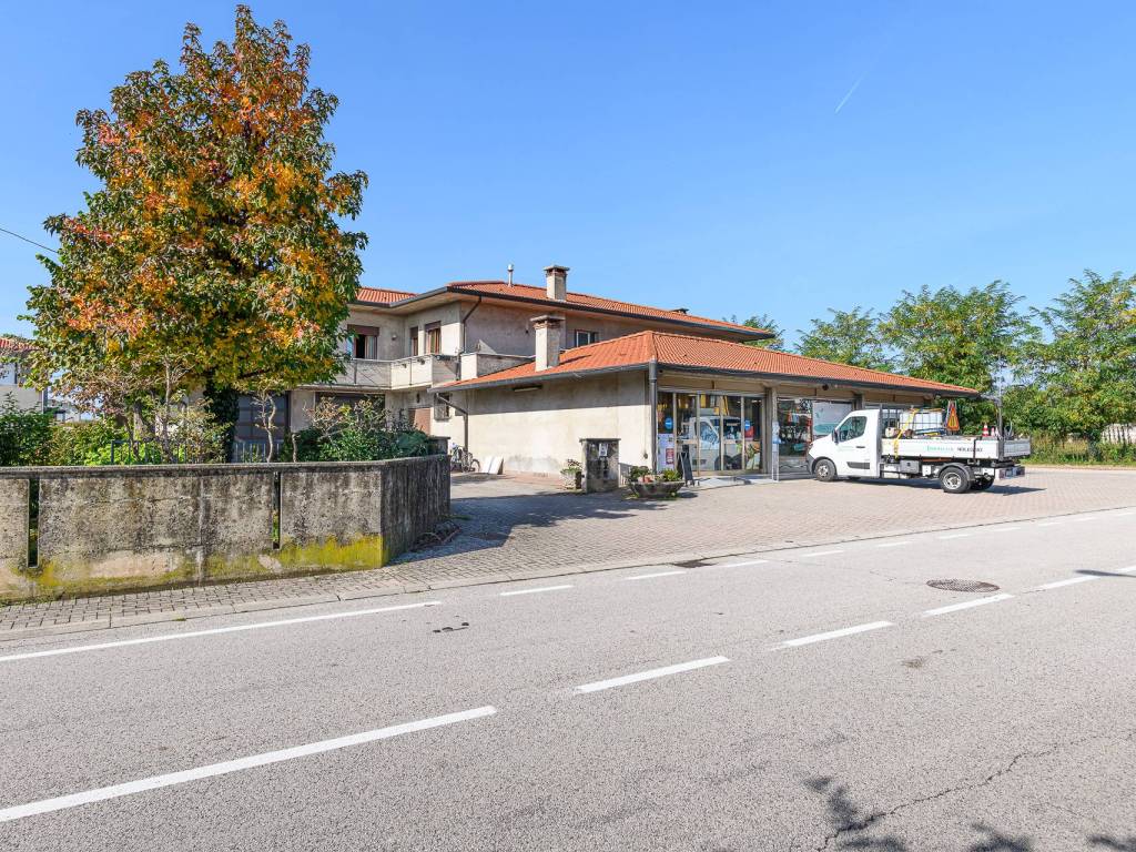 Immobile a Tezze sul brenta in Via San Luigi, 8 - Foto 2