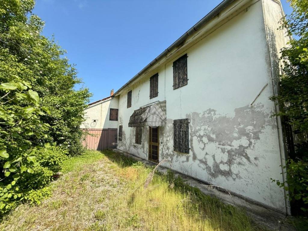 Rustico / casale a Azzano decimo in Via Belvedere, 19 - Foto 2