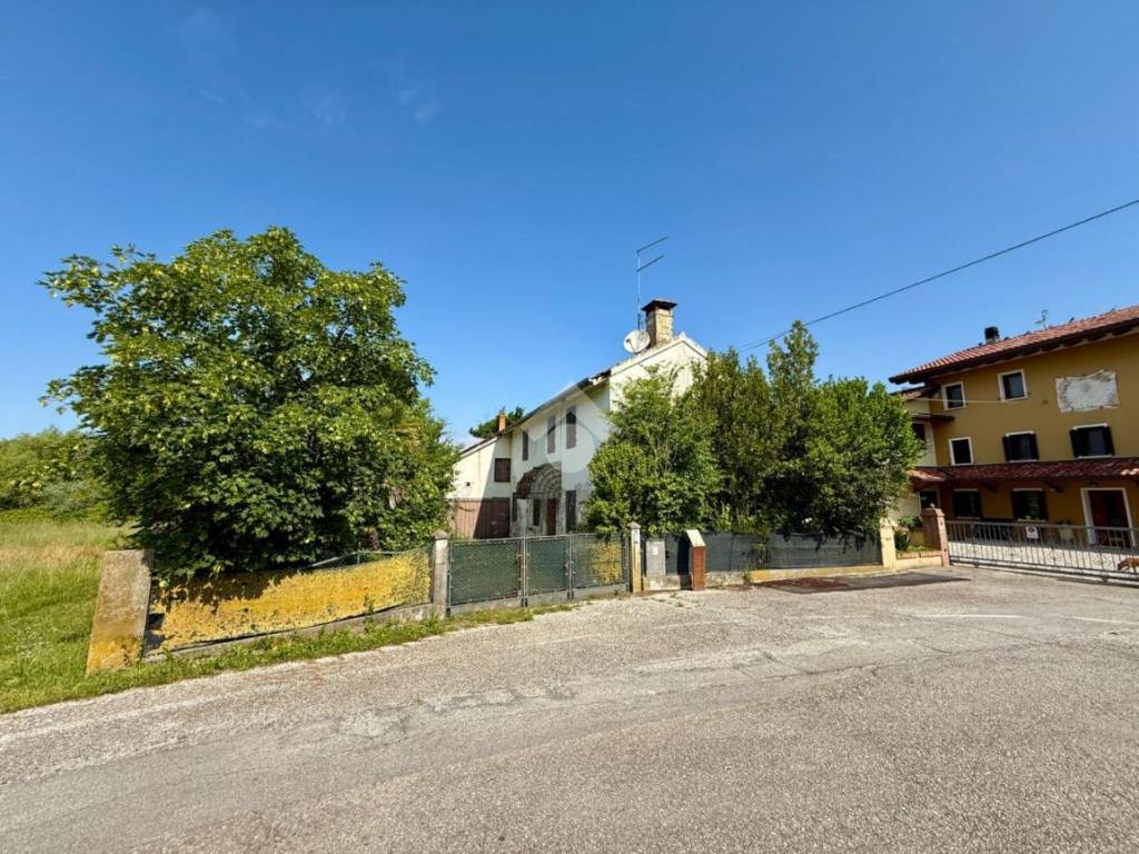 Rustico / casale a Azzano decimo in Via Belvedere, 19 - Foto 4
