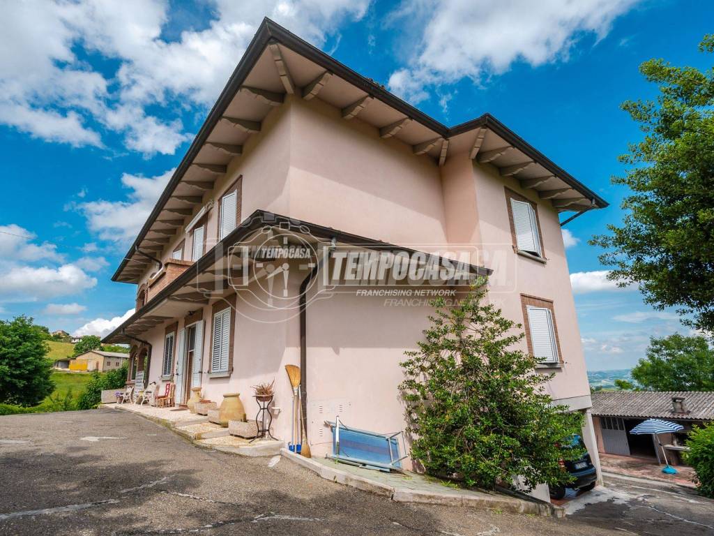 Villa a Baiso in Via Fontanazzo 13 - Foto 4
