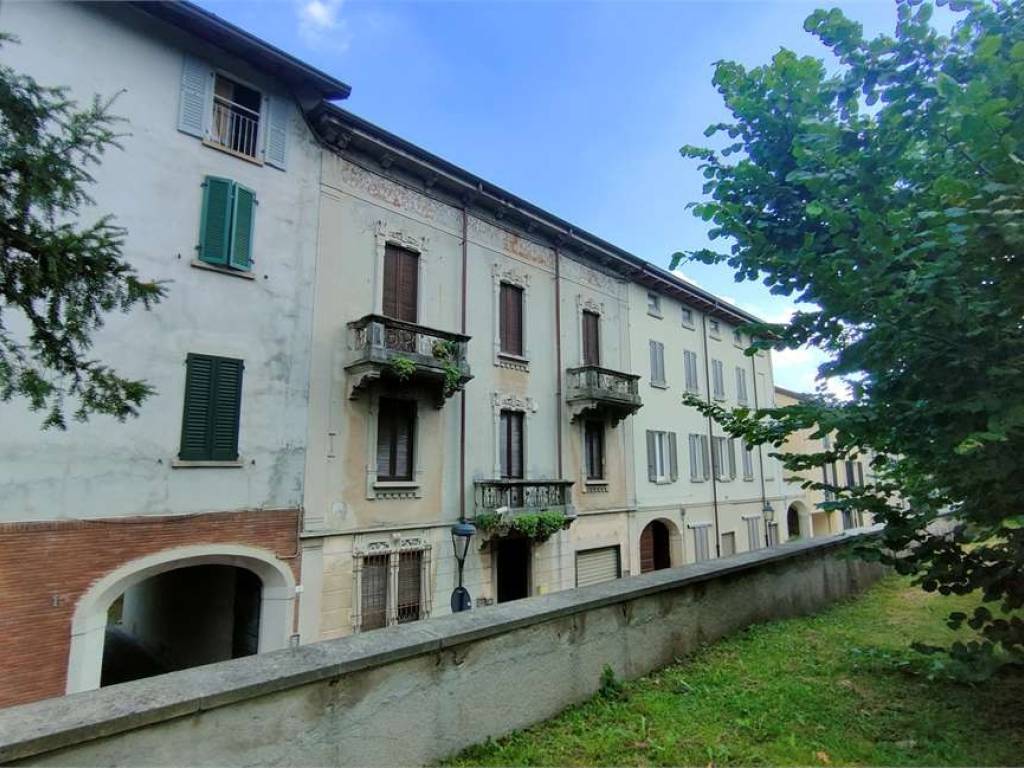 Appartamento a Molteno in Via della Vittoria, 17 - Foto 4