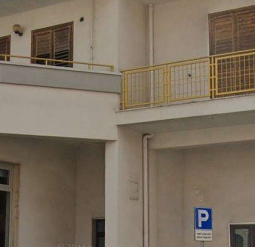 Appartamento a Laterza in Piazzale Giuseppe Saragat, 7 - Foto 3