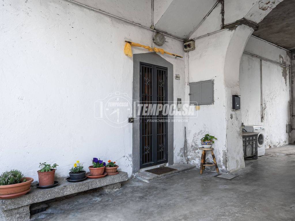 Appartamento a Molteno in Via Camillo Benso di Cavour - Foto 3