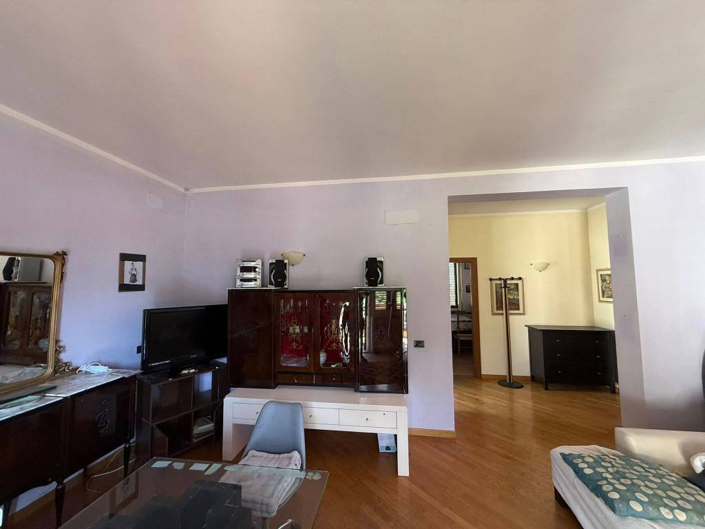 Appartamento a Valtopina in Viale dei Pini, 4 - Foto 2