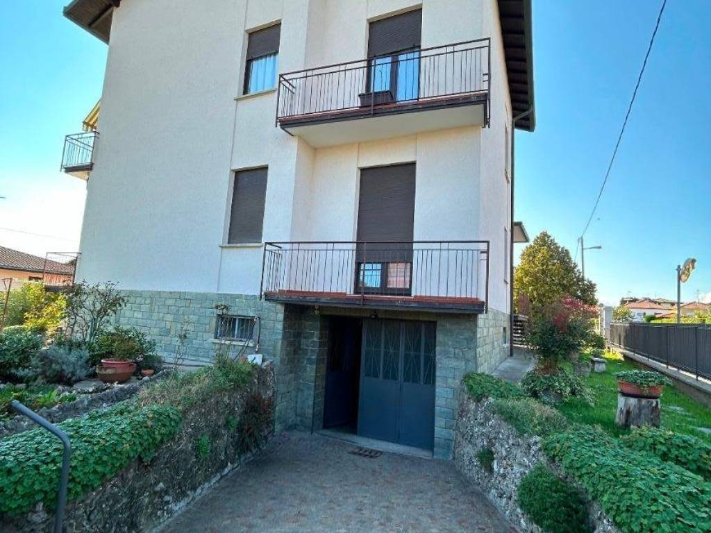 Villa a Vedano olona in Via Monetti, 24 - Foto 2