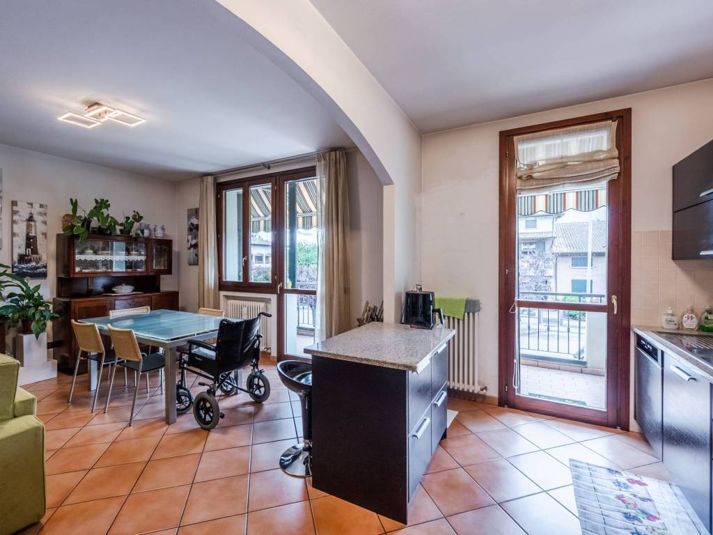 Villetta a schiera a Casalgrande in Via Umberto Terracini - Foto 4