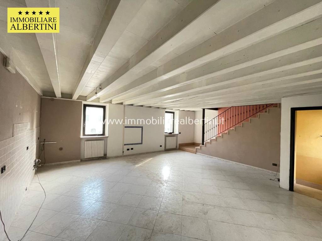 Appartamento a Villafranca di verona in Via Angelo Messedaglia, 42 - Foto 5