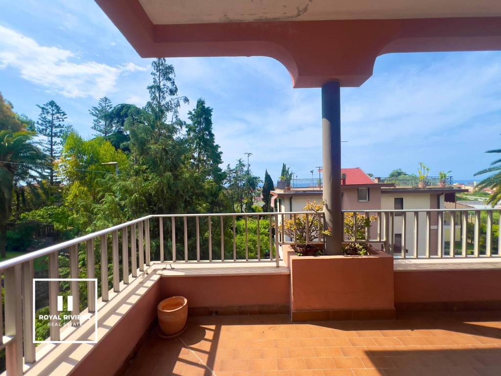 Appartamento a Vallecrosia in Via Poggio Ponente, 18 - Foto 4