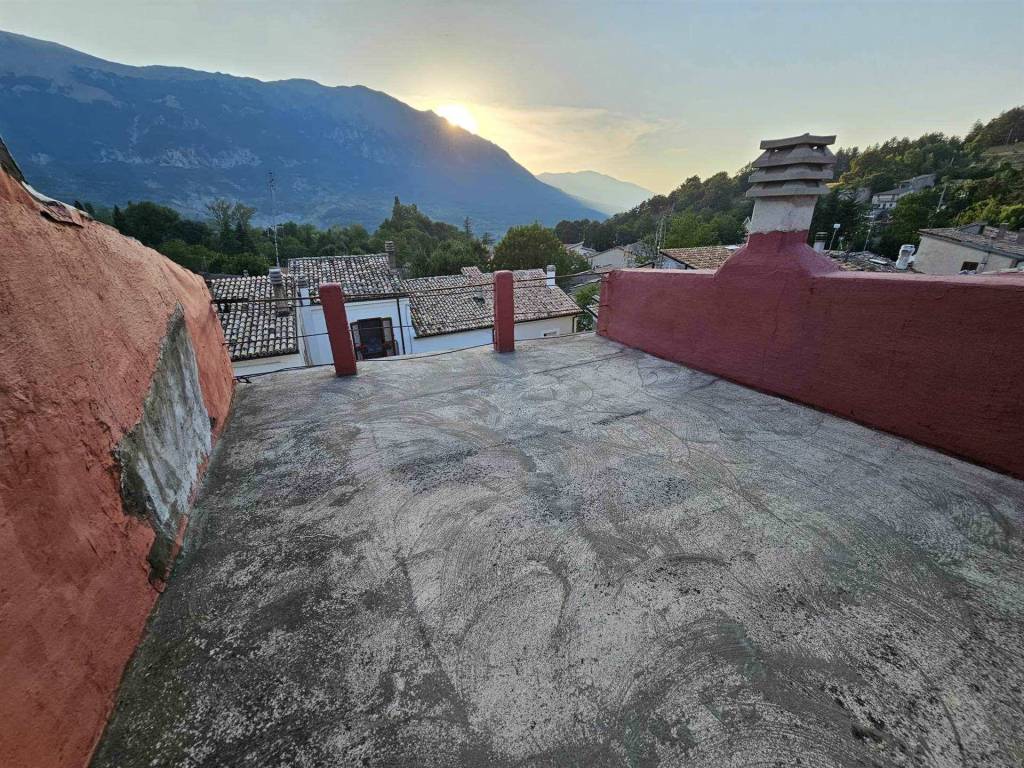 Appartamento a Sant'eufemia a maiella in Via Roma, 51 - Foto 2