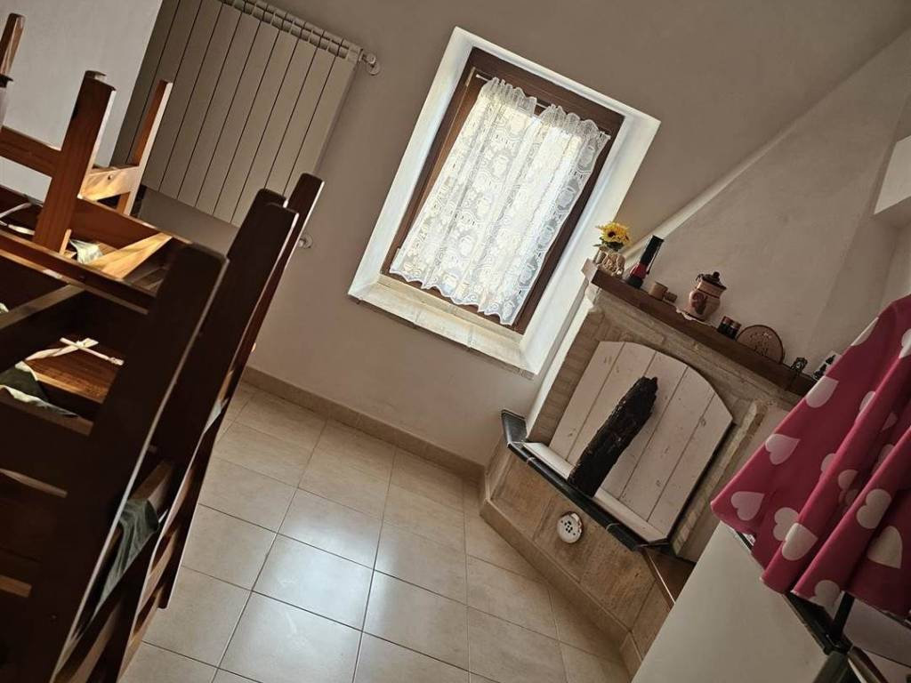 Appartamento a Sant'eufemia a maiella in Via Roma, 51 - Foto 3