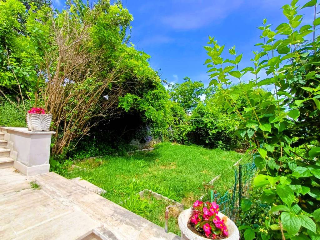 Appartamento a Caprarola in Viale 25 Aprile - Foto 2