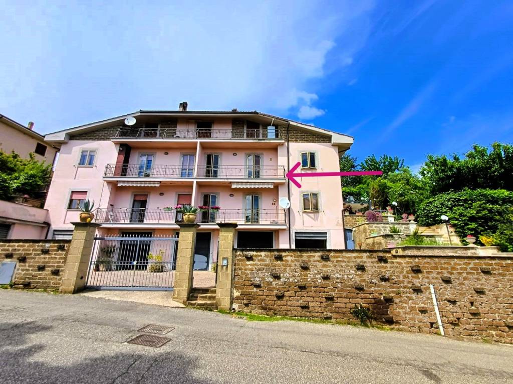 Appartamento a Caprarola in Viale 25 Aprile - Foto 3