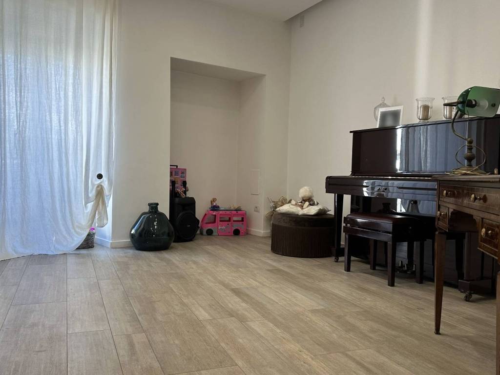 Appartamento a Monte sant'angelo in Corso Vittorio Emanuele - Foto 2