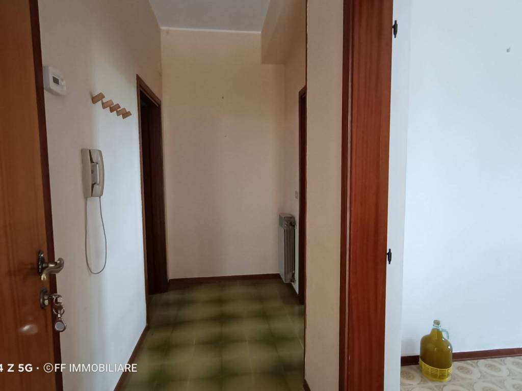 Appartamento a Loro piceno in Strada Provinciale Loro-Macina - Foto 4