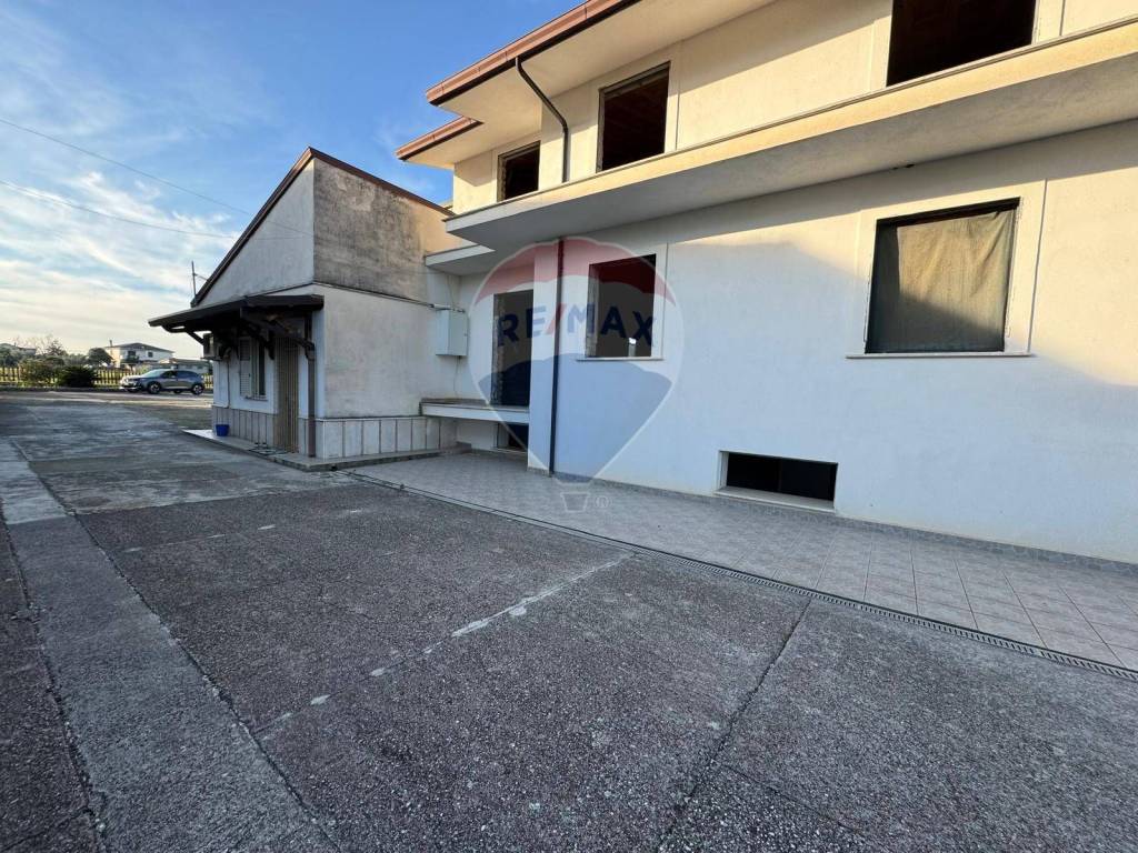 Casa indipendente a Roccasecca in via punzie, 2 - Foto 4