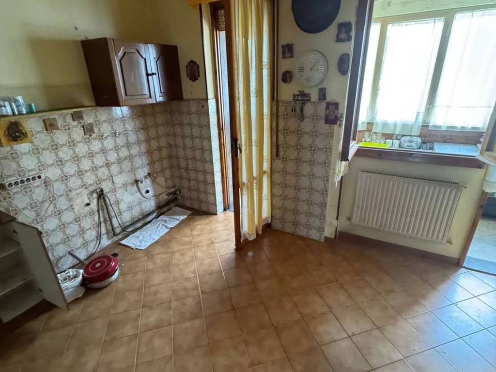 Appartamento a Viterbo in Via Carlo Cattaneo, 48 - Foto 2