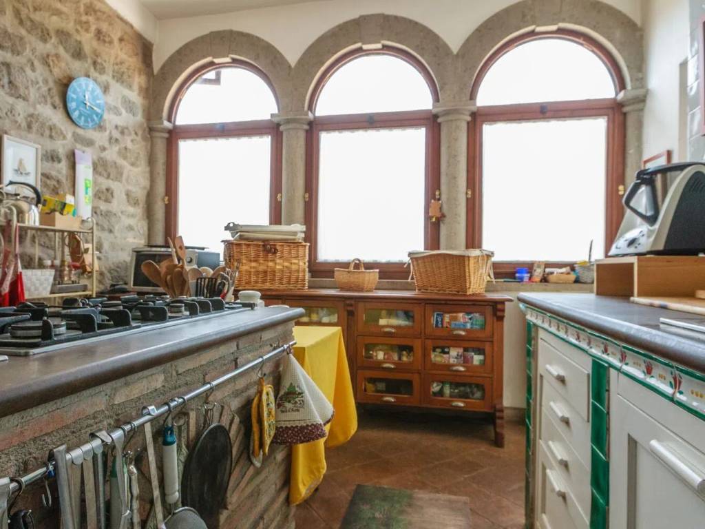 Appartamento a Viterbo in Area Residenziale Paradiso Quartiere Ellera - Paradiso - Foto 4