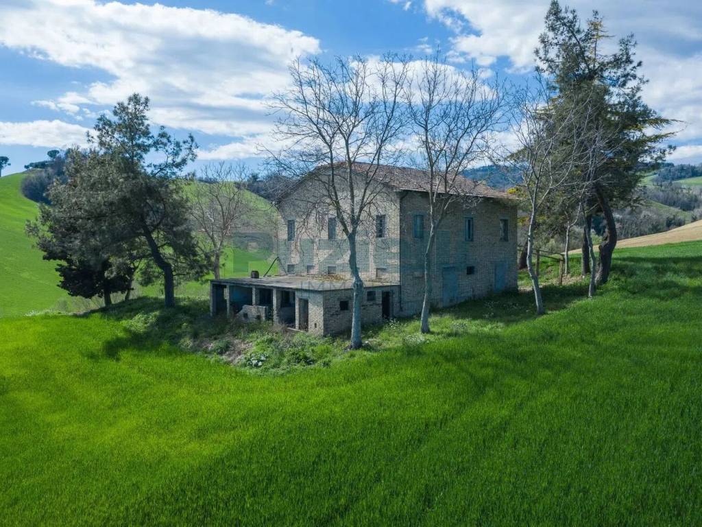Rustico / casale a Santa vittoria in matenano in Contrada Poggio S.N.C. - Foto 5