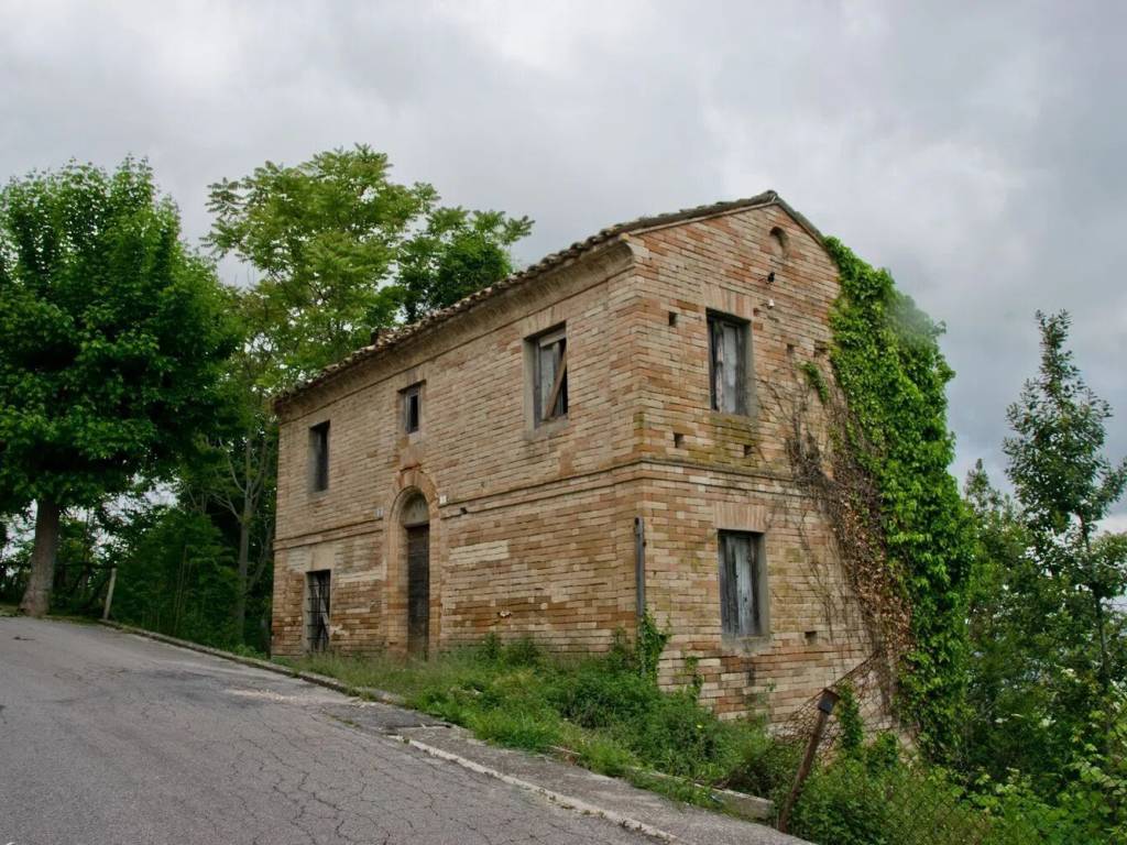 Villa a Ponzano di fermo in Via Roma - Foto 2