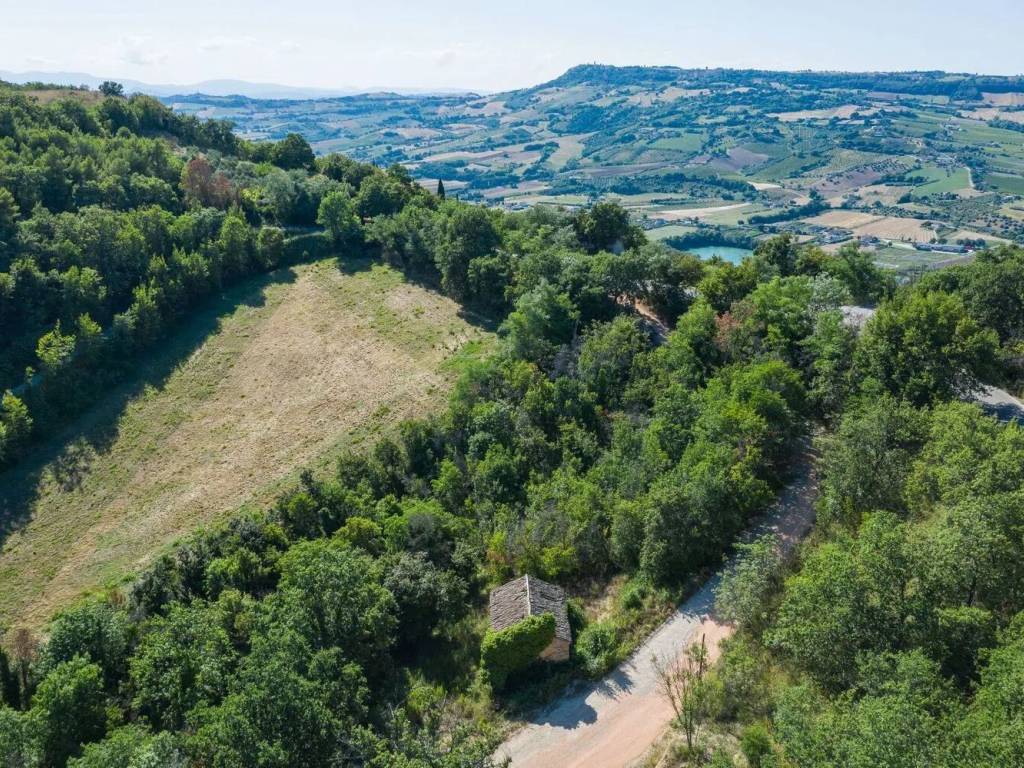 Villa a Montefiore dell'aso in Sp.10 Bivio Sp133 Dir. Pedaso, 63062 Montefiore Dell'Aso Ap, Italia S.N.C. - Foto 3