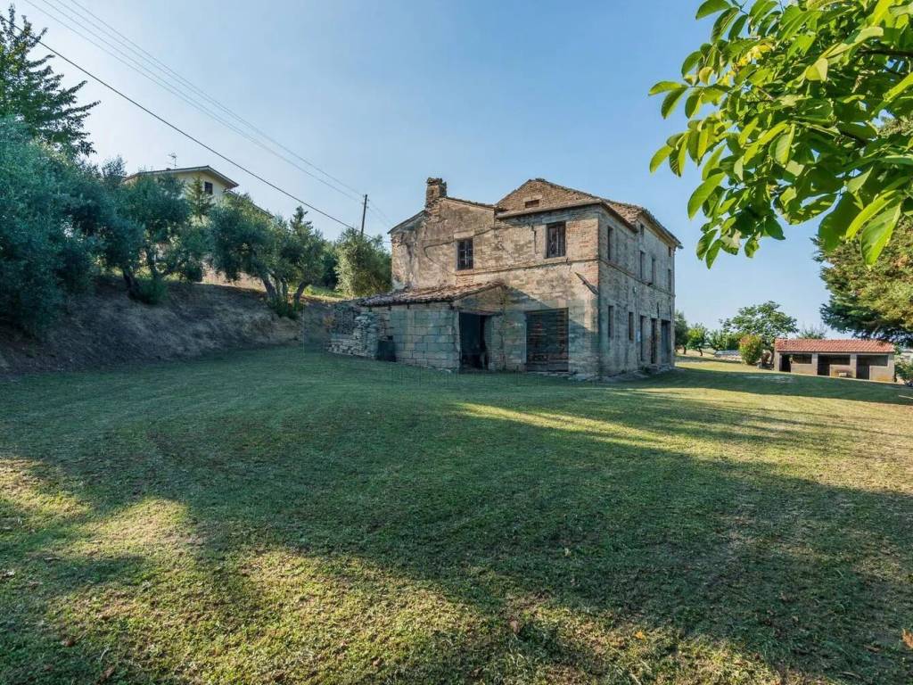 Rustico / casale a Fermo in Strada San Michele Cancello, 33 - Foto 2