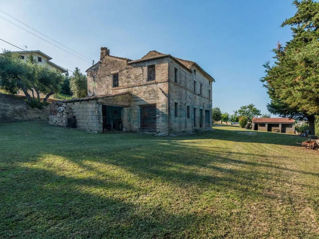 Rustico / casale a Fermo in Strada San Michele Cancello, 33 - Foto 3