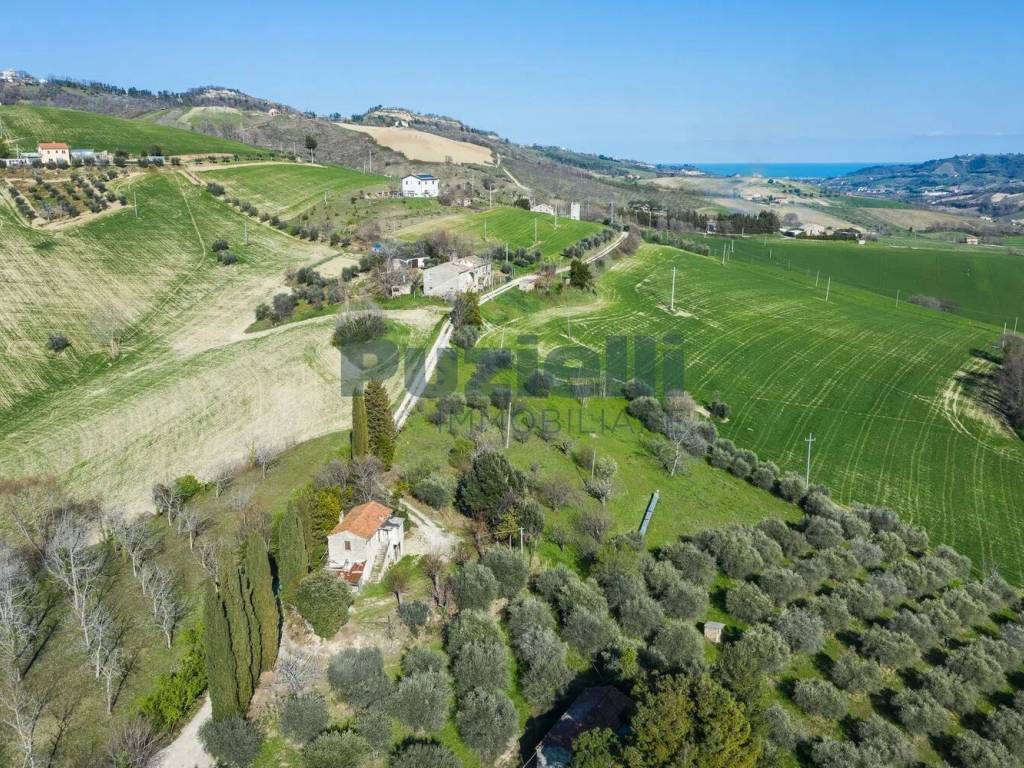 Villa a Montefiore dell'aso in Contrada Menocchia - Foto 2