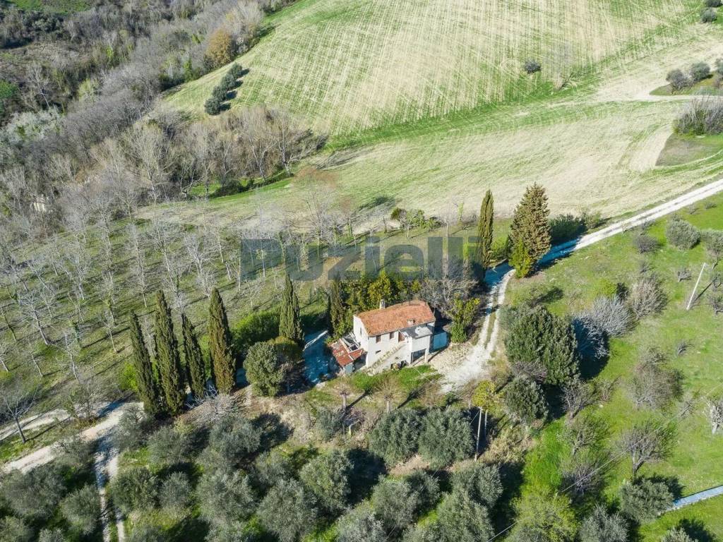 Villa a Montefiore dell'aso in Contrada Menocchia - Foto 3