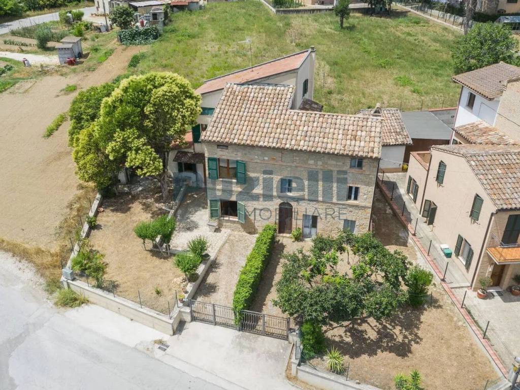 Villa a Falerone in Via Gagarin, 40 - Foto 5