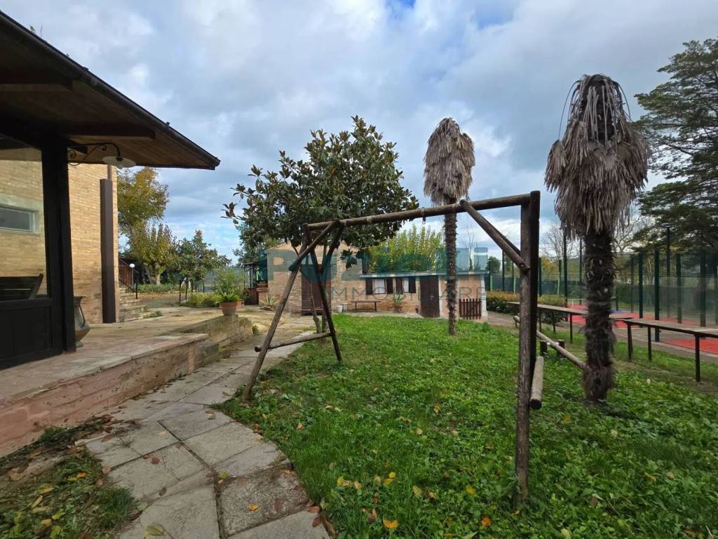 Villa a Fermo in Via Pompeiana, 1 - Foto 3