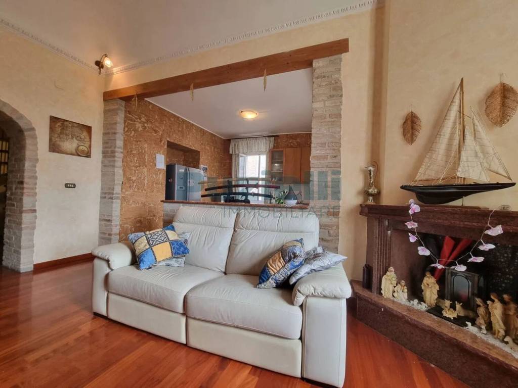 Appartamento a Fermo in Via Bergamasca - Foto 4