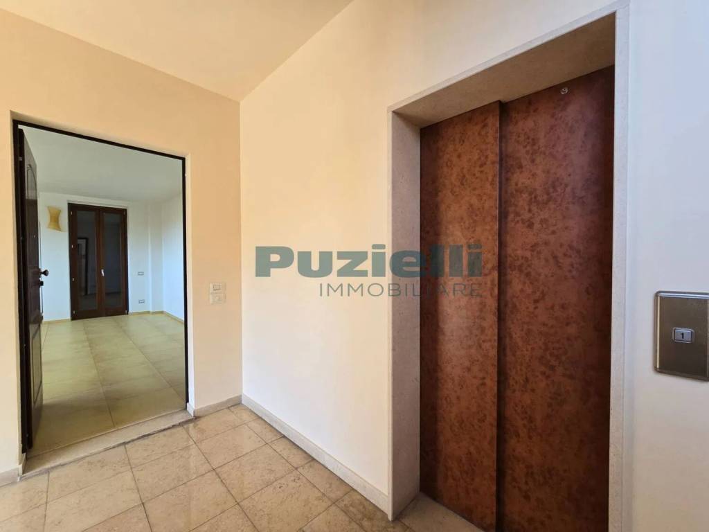 Appartamento a Fermo in Viale Xxv Aprile, 35 - Foto 2