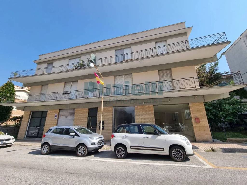 Appartamento a Fermo in Via Vincenzo Monaldi - Foto 3