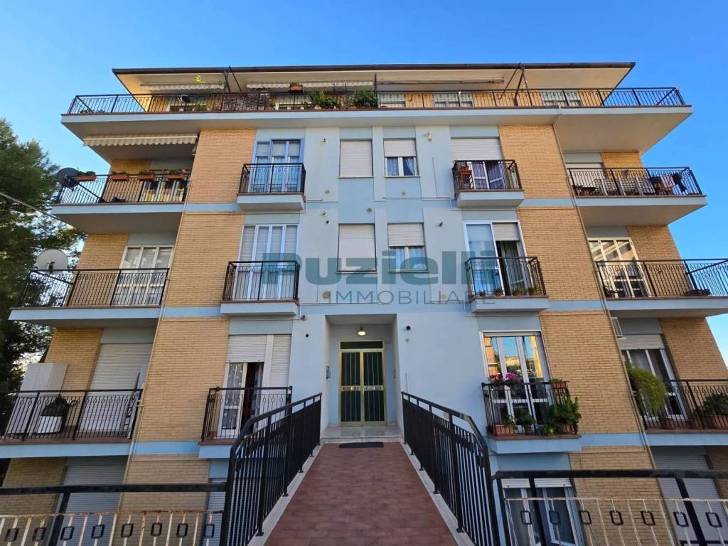 Appartamento a Fermo in Via Alessandro Cocci, 3 - Foto 2