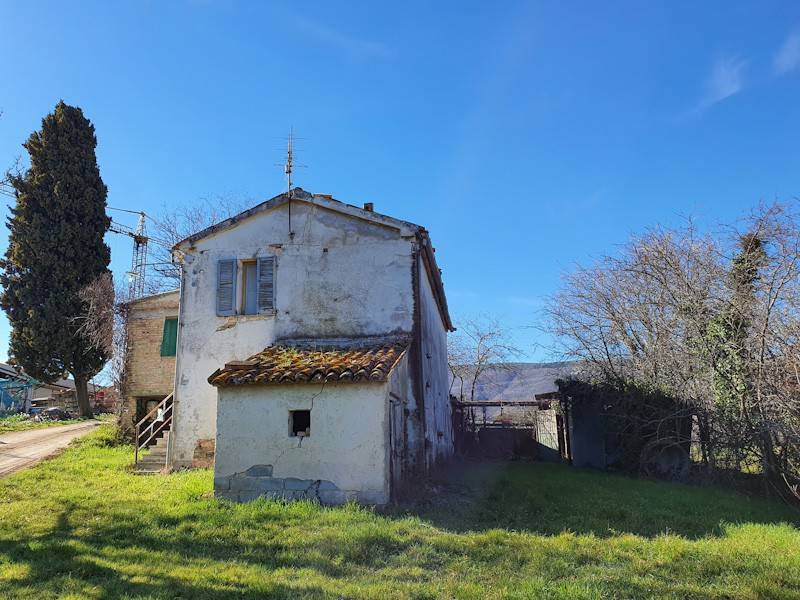 Rustico / casale a San severino marche in Località Uvaiolo - Foto 2
