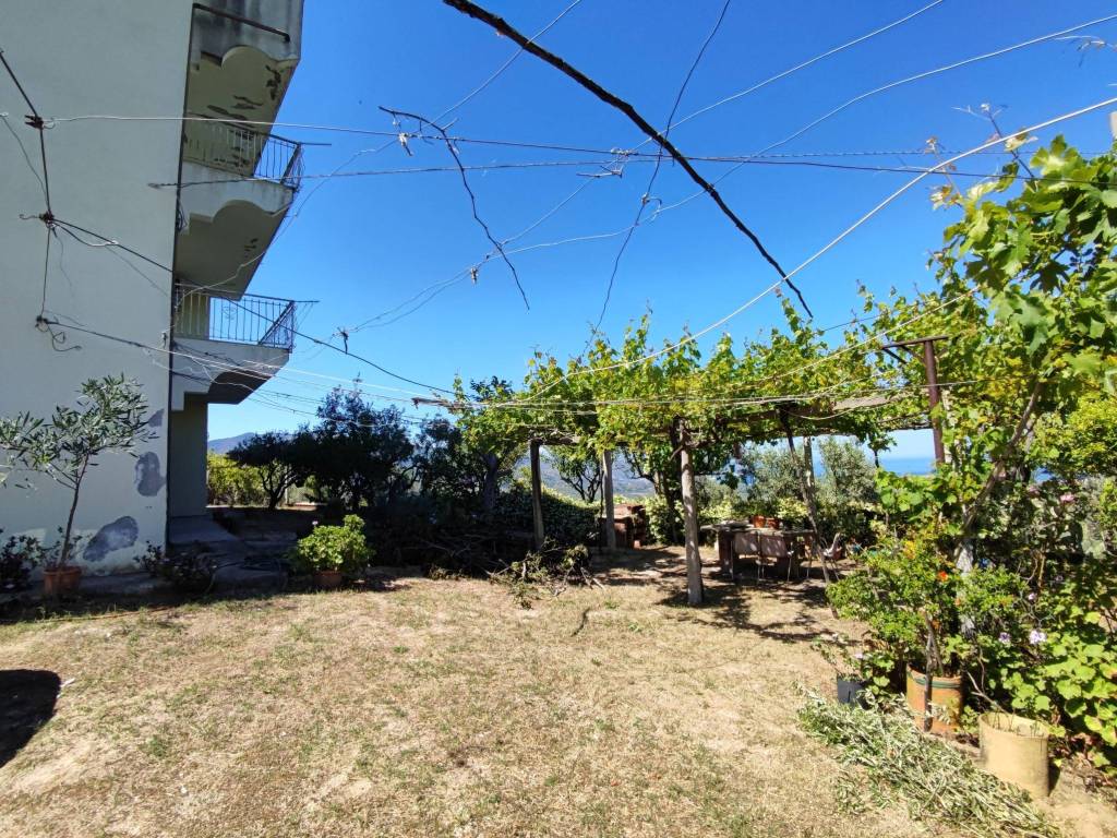 Palazzo / stabile a Davoli in Via Santa Lucia, 37 - Foto 2