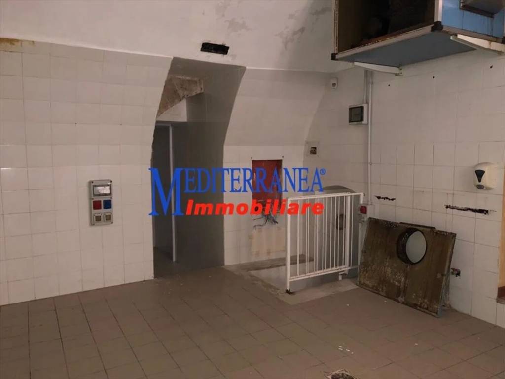 Palazzo / stabile a Bisceglie in Area Residenziale Indirizzo Non Visibile Centro Storico - Foto 3