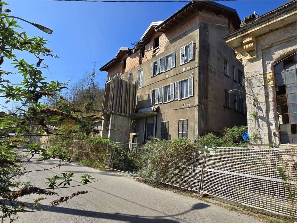 Palazzo / stabile a Verbania in Via del Plusc, 7 - Foto 2