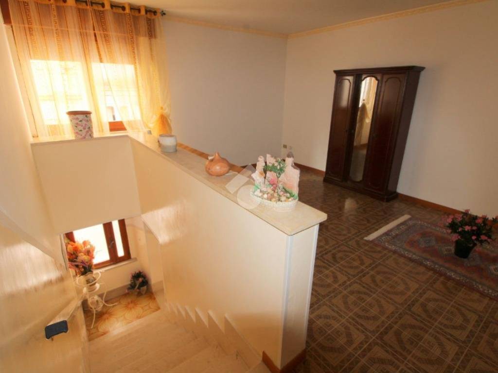Casa indipendente a Lucera in Via Vincenzo Amicarelli, 17 - Foto 2