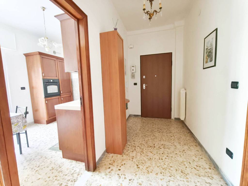 Appartamento a Brindisi in Via Umberto Maddalena - Foto 2