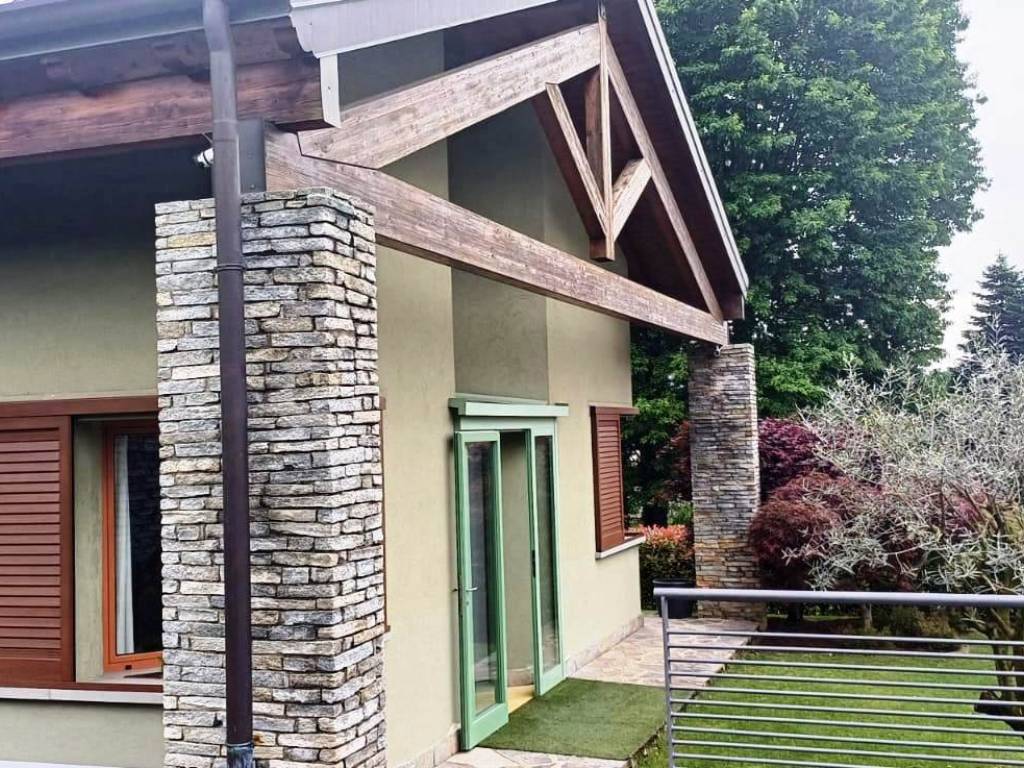 Villa a Brivio in Via Italia, 5 - Foto 2