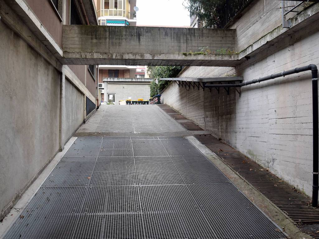 Box / garage a Torino in Via Tommaso Grossi, 3 - Foto 5